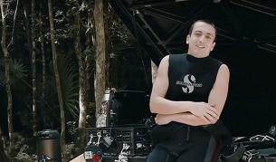 <p>Претърсват дома на Калушев в село Българи</p>