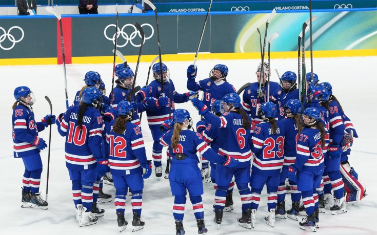 САЩ и Швеция са първите полуфиналисти на хокейния турнир при жените