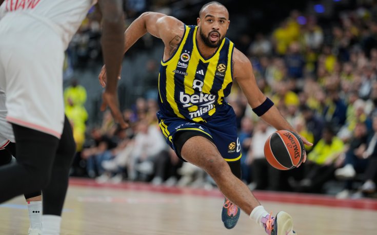 Фенербахче записа драматична победа над ПАО в Евролигата