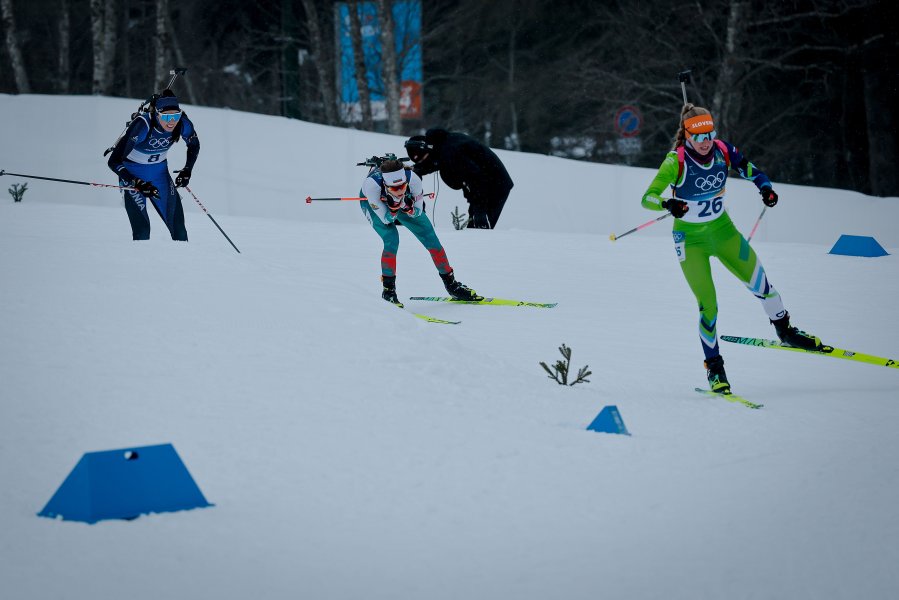 Биатлон спринт 7 5 км при жените на Зимните олимпийски1