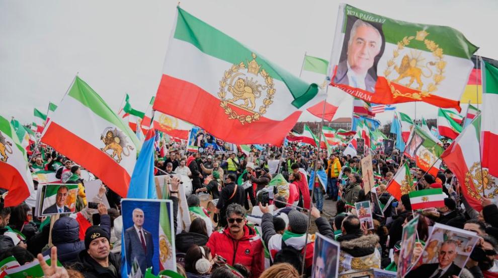 Хиляди на протест в Мюнхен срещу иранските власти