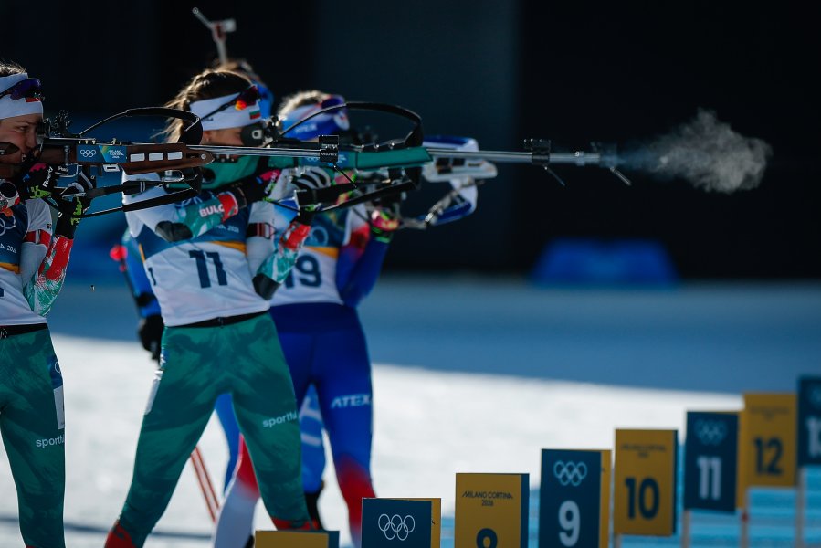 Преследване на 12 5 км в биатлона за жени с1