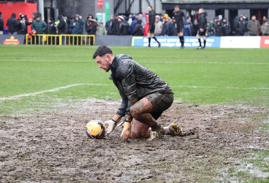 Гримсби Таун Уулвърхeмптън Уондърърс1