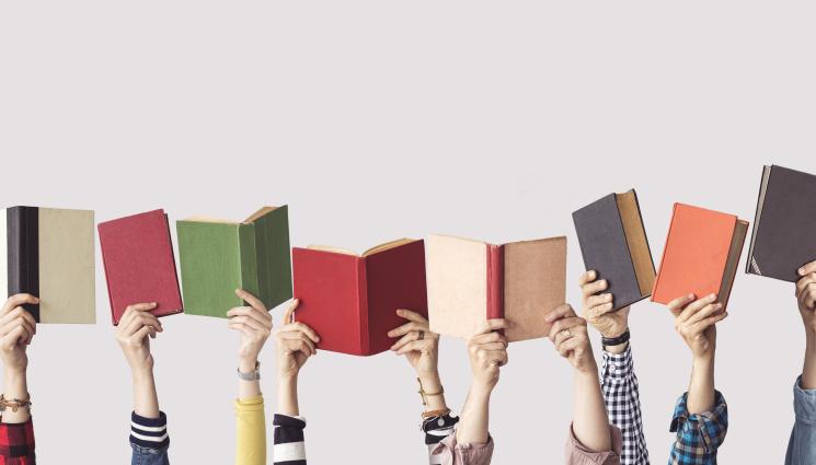 книги - АЛГОРИТЪМЪТ НА БЪЛГАРСКИЯ ЧИТАТЕЛ: Кои заглавия избрахме през 2025 г.? (СНИМКИ)