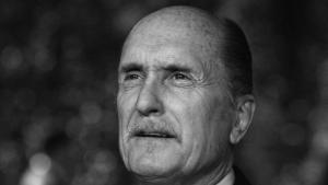 Робърт Дювал