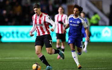 Брентфорд продължава напред във ФА Къп след успех над Макъсфийлд