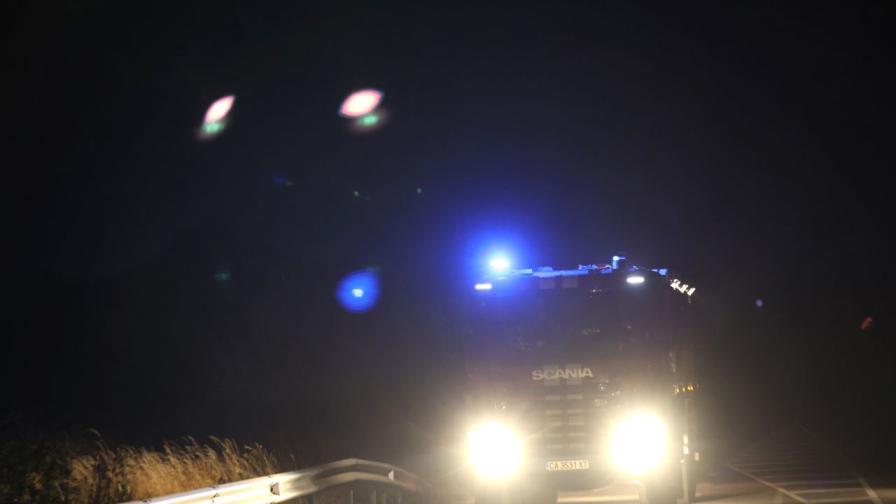 Пожар в Костинброд изпепели три автобуса и влекач