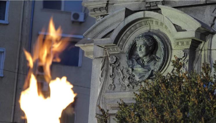 паметник левски - СОФИЯ СЕ ПРЕКЛАНЯ ПРЕД АПОСТОЛА: 153 години безсмъртие за Васил Левски!