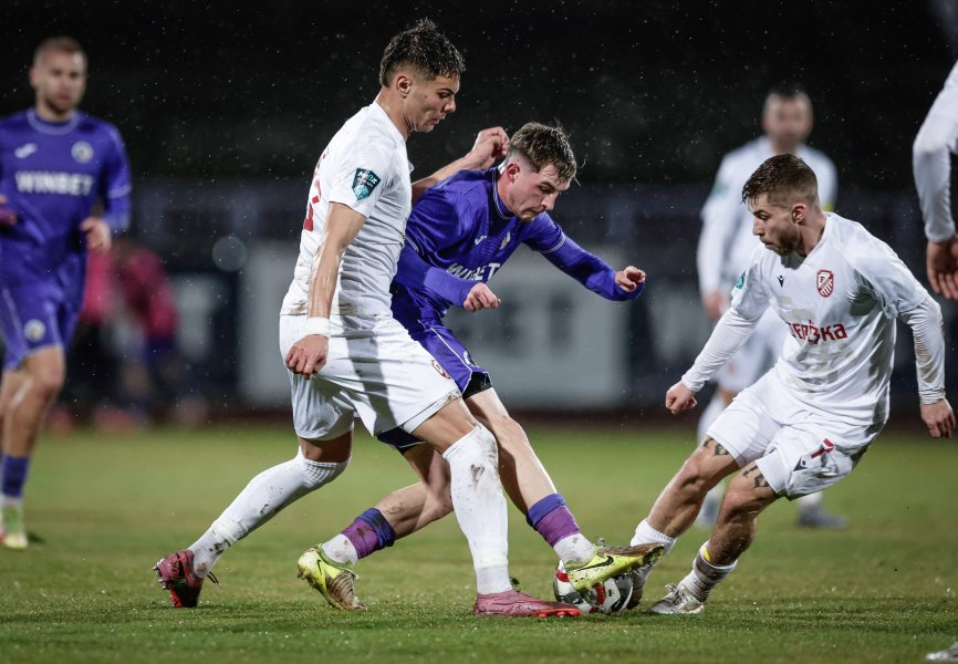 Етър Фратрия1