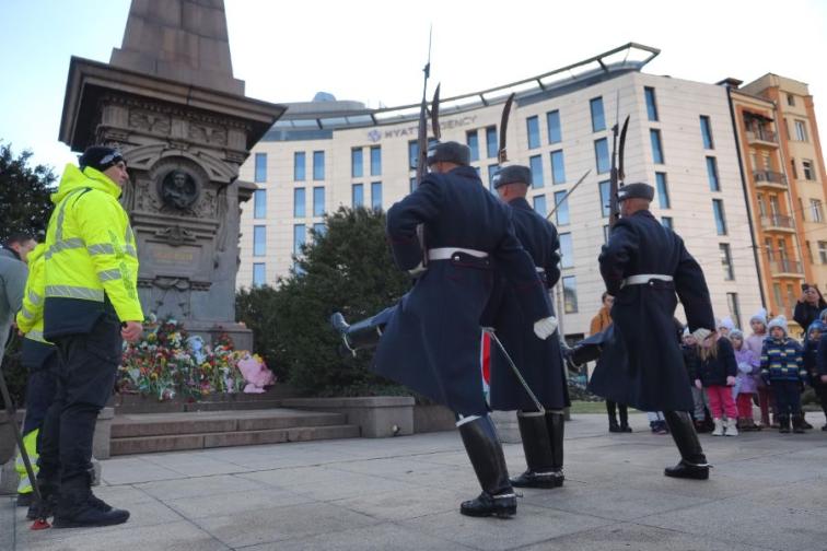 Радев Левски