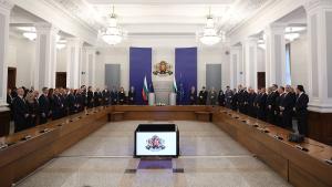 След клетвата на членовете на служебния кабинет Гюров в парламента