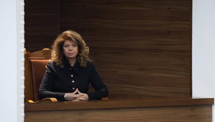 Илияна Йотова - Илияна Йотова: Имам резерви към някои от министрите