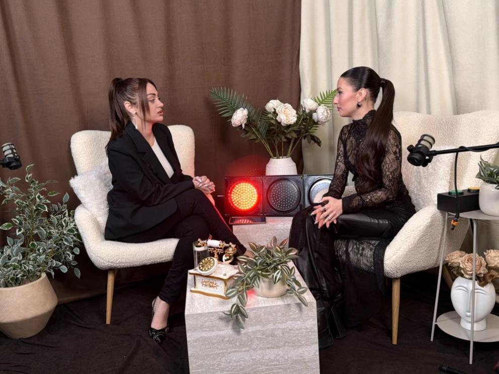  Михаела Маринова 