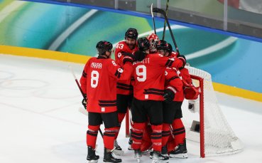 Канада ще се бори за златото след фамозен обрат срещу Финландия