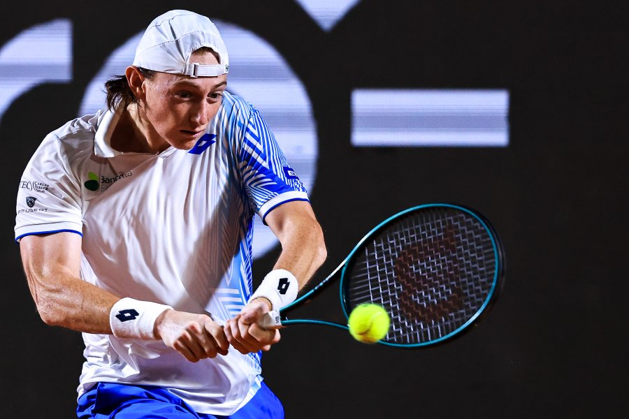 Игнасио Бусе Матео Беретини1