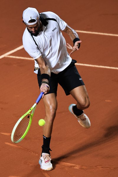 Игнасио Бусе Матео Беретини1