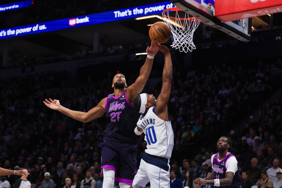 Минесота Тимбъруулвс Далас Маверикс1