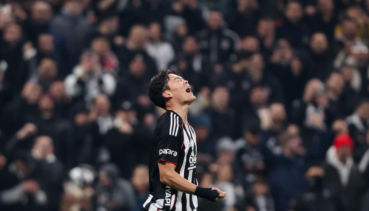 Футбол - Бешикташ прескочи Мъри и Гьозтепе с 4:0