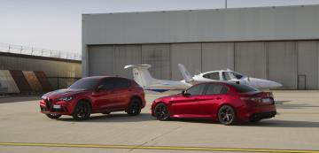 <p>Alfa Romeo Stelvio и Giulia Quadrifoglio</p>