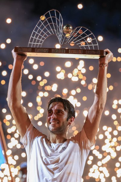 Томас Ечевери с първа титла от ATP след триумф над1