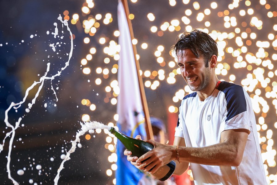 Томас Ечевери с първа титла от ATP след триумф над1