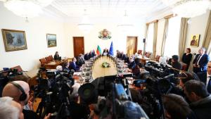 Андрей Гюров първо заседание Министерски съвет