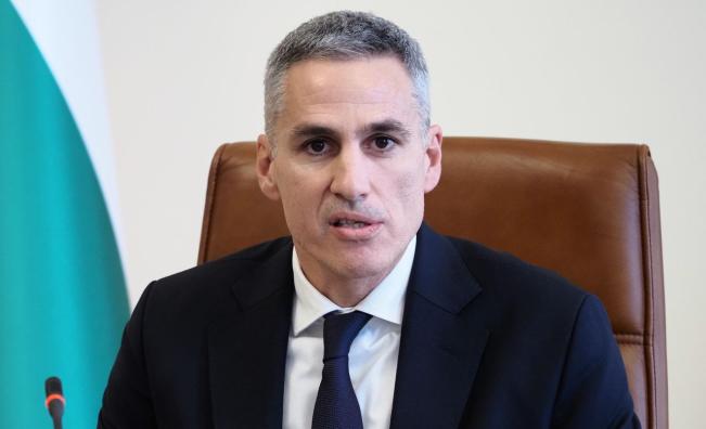 Гюров: Няма директна военна заплаха за България