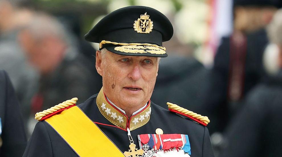 По време на почивката му: Кралят на Норвегия е приет в болница в Испания