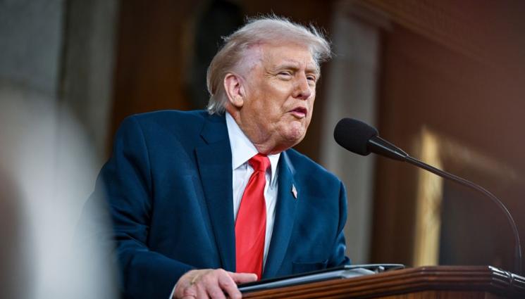 Доналд Тръмп обръщение За състоянието на Съюза - Тръмп с рекордно дълга реч