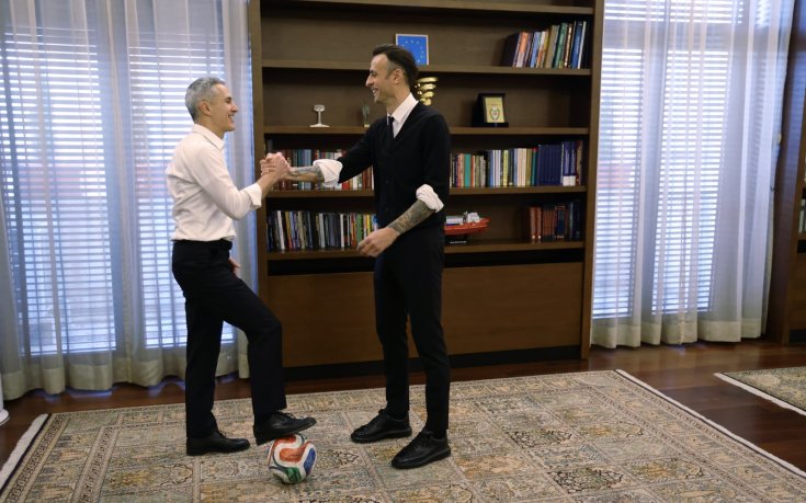 Официално! Бербатов влезе в политиката