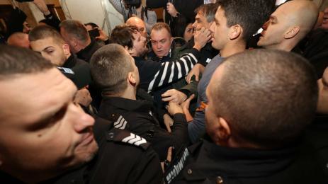 напрежение сарафов протест