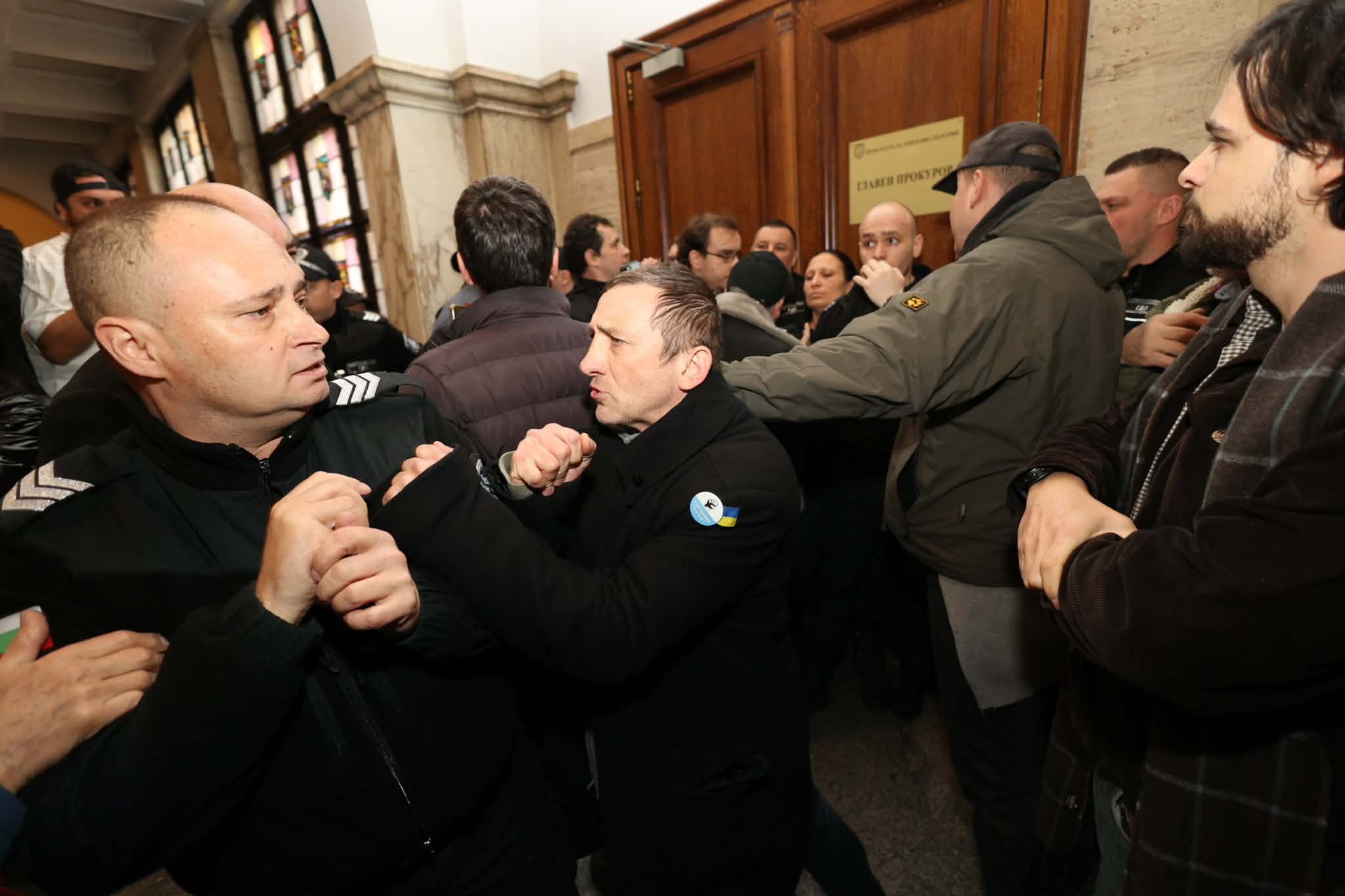 протест сарафов