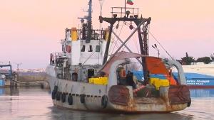 рибарски кораб пристанище