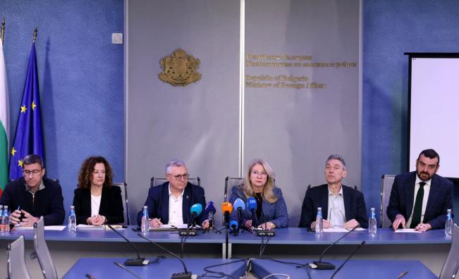 1397 български туристи се намират в Близкия изток, блокирани на Малдивите, Сейшелите, Тайланд