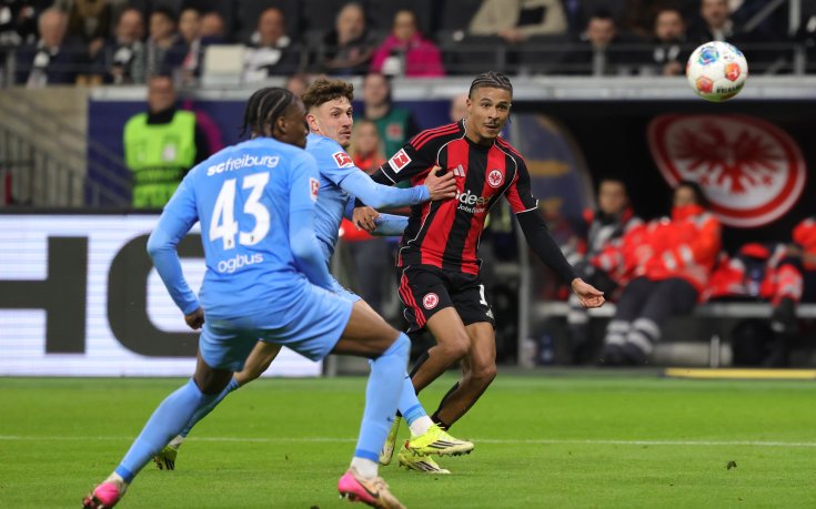 Айнтрахт се наложи над Фрайбург и го измести от седмото място