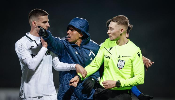 Футбол - Дадоха Лудогорец - Левски на млад съдия