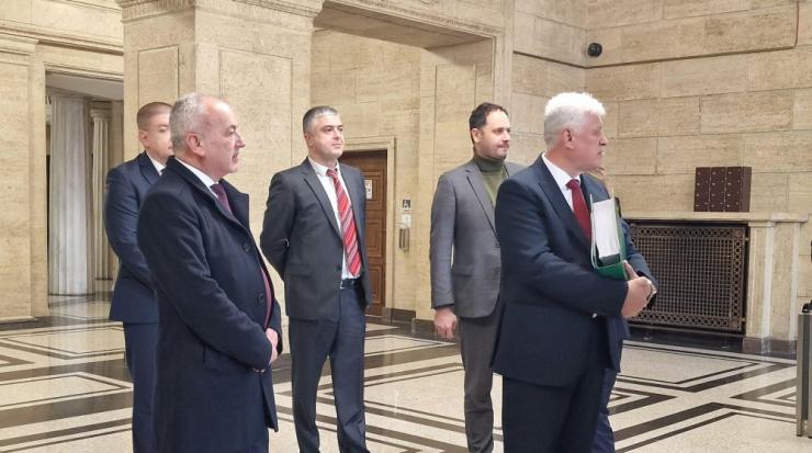 регистрция в ЦИК на формацията на Румен Радев