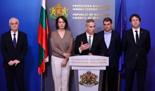 Изпращат самолети за българите, блокирани в Близкия изток