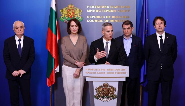 Андрей Гюров Надежда Нейнски - ЗАРАДИ СИТУАЦИЯТА В БЛИЗКИЯ ИЗТОК: Готви се план за евакуация на българите от региона