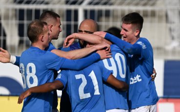 10 от Спартак Варна с голяма победа, внукът на треньора стана герой