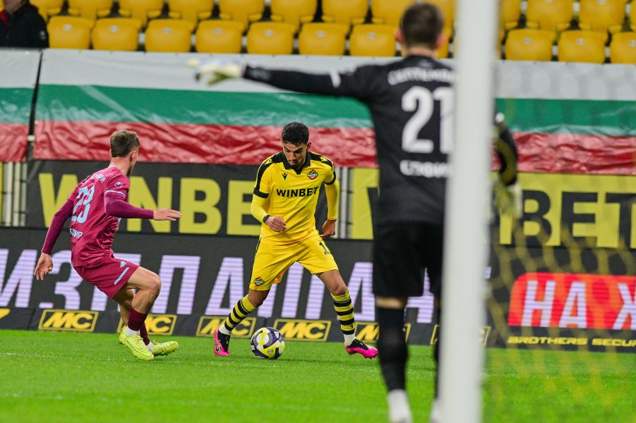 Ботев Пловдив Септември София1