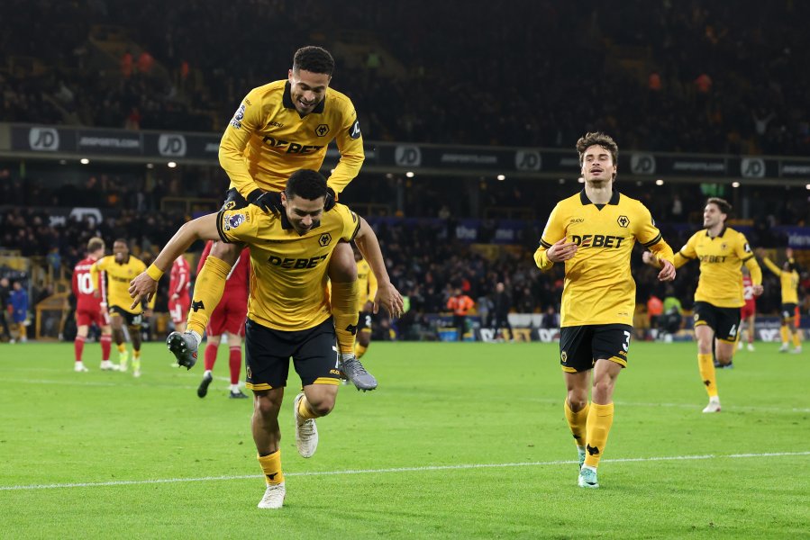 Уулвърхемптън Уондърърс Ливърпул1