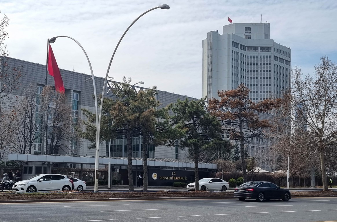 Турция привика посланика на Иран