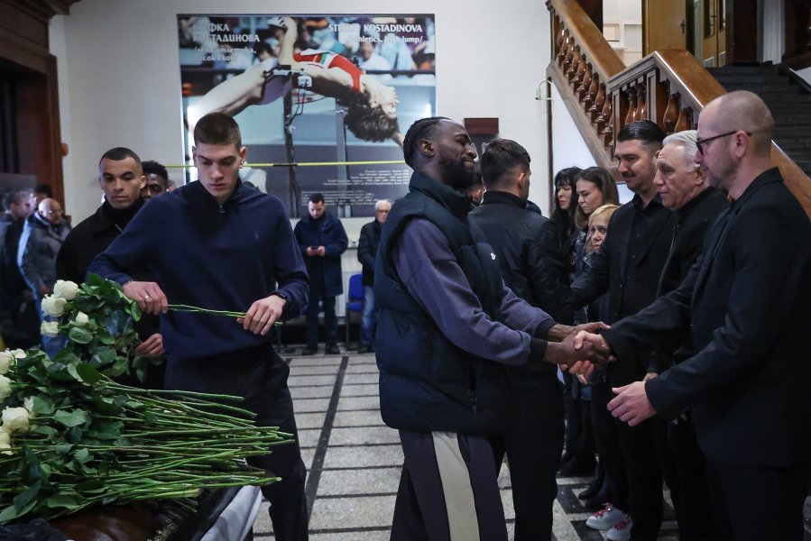 Поклонение на Георги Велинов1