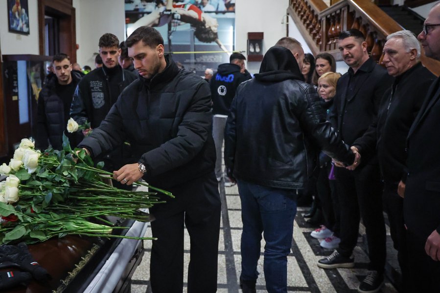 Поклонение на Георги Велинов1