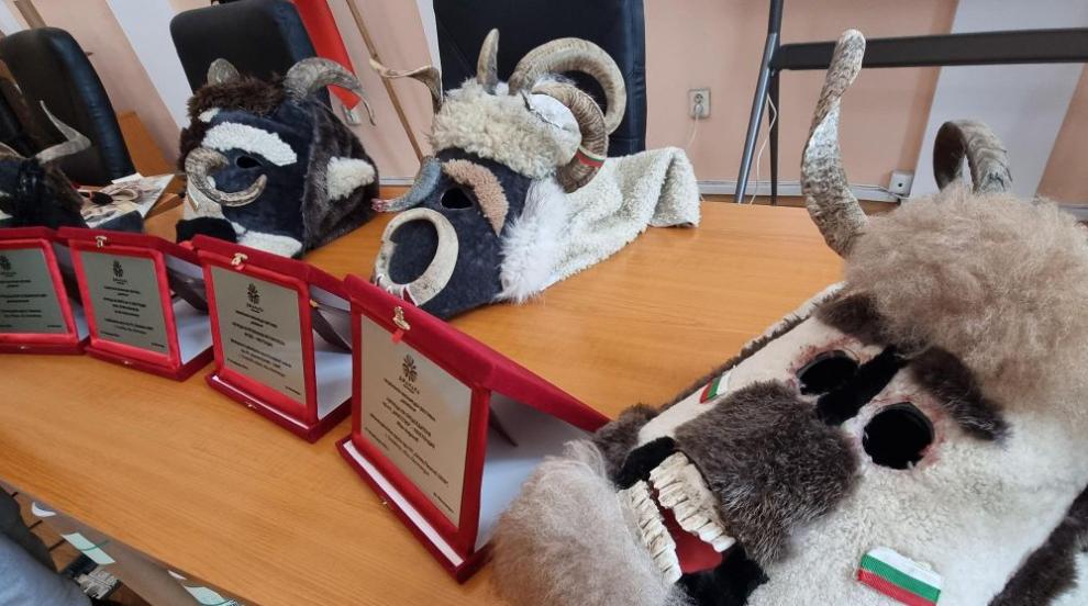 Победителите от фестивала „Джамала“ получиха наградите си от кмета на Кюстендил (СНИМКИ)