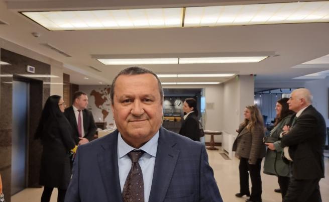 Вдигат всички пенсии от 1 юли, съобщи Адемов