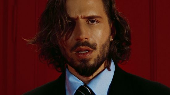 Papi Hans посреща пролетта с „Безсърдечен“