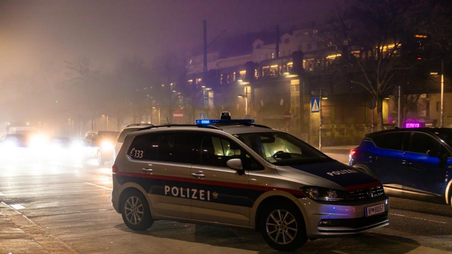 Иранци се биха заради Хаменей във Виена