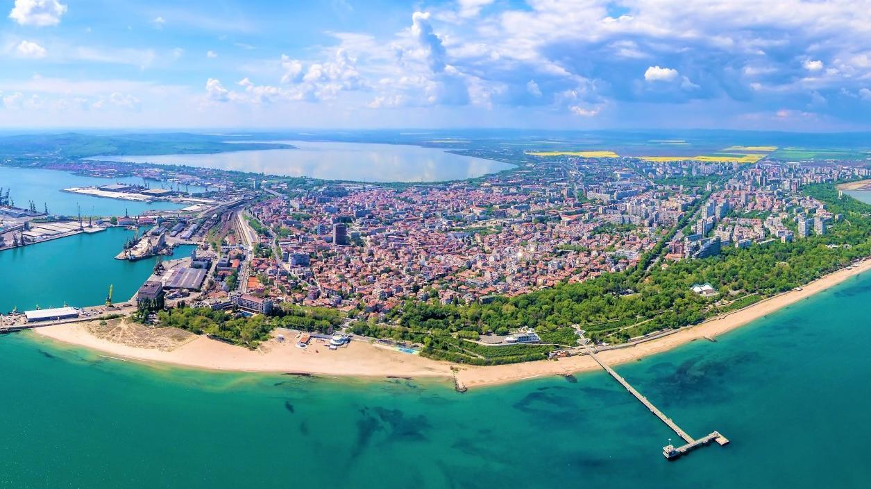  „Това не си го правил“  и „Дари коса – ПоДари усмивка“ в Бургас